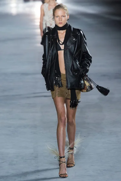 Look 41